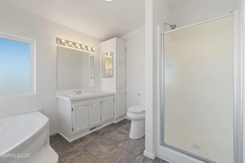 4745 Skyline, Silver Springs, Nevada 89429, 3 Bedrooms Bedrooms, ,2 BathroomsBathrooms,Residential,Residential,Skyline,250057936