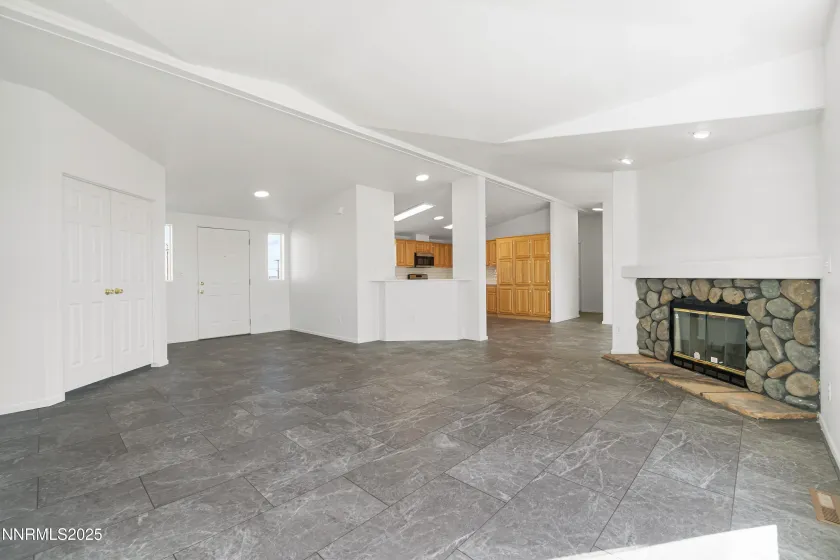 4745 Skyline, Silver Springs, Nevada 89429, 3 Bedrooms Bedrooms, ,2 BathroomsBathrooms,Residential,Residential,Skyline,250057936