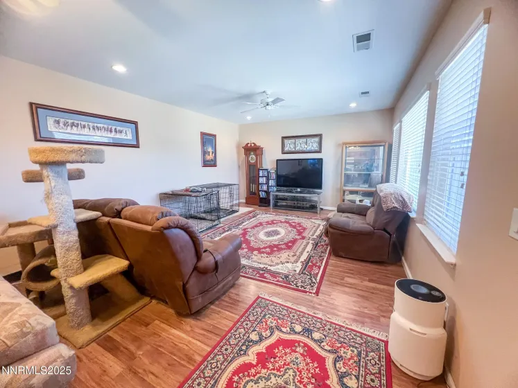 1742 Olive Branch, Fernley, Nevada 89408, 4 Bedrooms Bedrooms, ,3 BathroomsBathrooms,Residential,Residential,Olive Branch,250057941