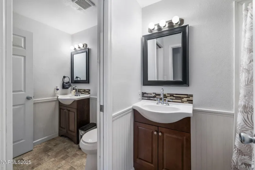 1595 York, Sparks, Nevada 89431, 3 Bedrooms Bedrooms, ,2 BathroomsBathrooms,Residential,Residential,York,250057943