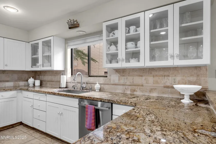 4953 Lakeridge, Reno, Nevada 89509, 2 Bedrooms Bedrooms, ,3 BathroomsBathrooms,Residential Lease,Manufactured,Lakeridge,250057945