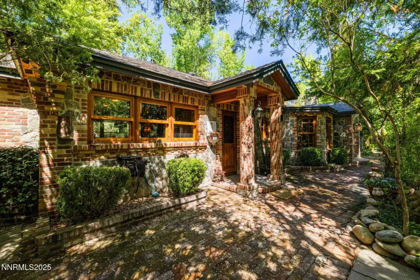 1555 Marsh, Reno, Nevada 89509, 4 Bedrooms Bedrooms, ,4 BathroomsBathrooms,Residential,Residential,Marsh,250006004