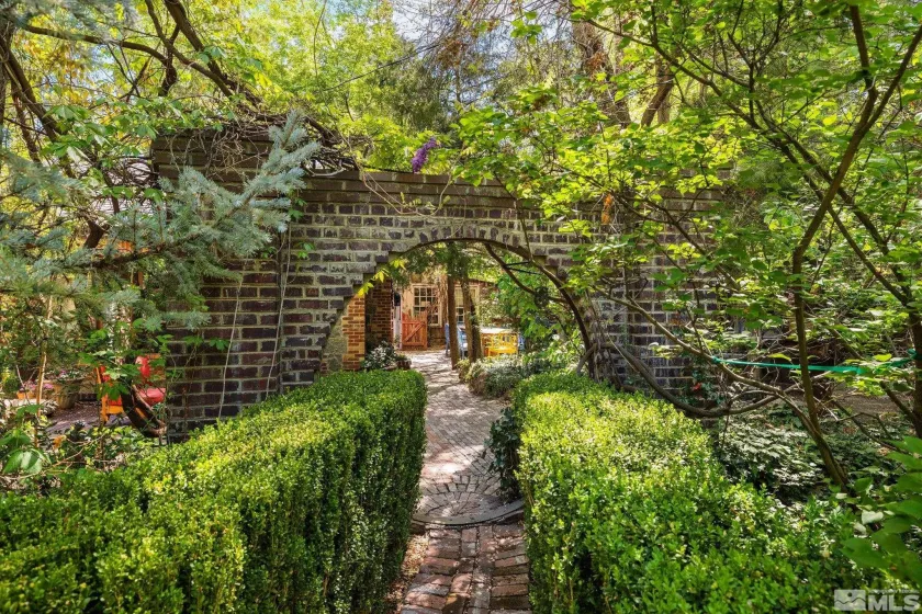 1555 Marsh, Reno, Nevada 89509, 4 Bedrooms Bedrooms, ,4 BathroomsBathrooms,Residential,Residential,Marsh,250006004