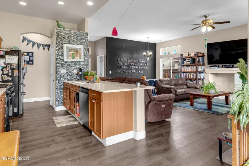 7440 Ash Springs, Sparks, Nevada 89436, 4 Bedrooms Bedrooms, ,2 BathroomsBathrooms,Residential,Residential,Ash Springs,250057954