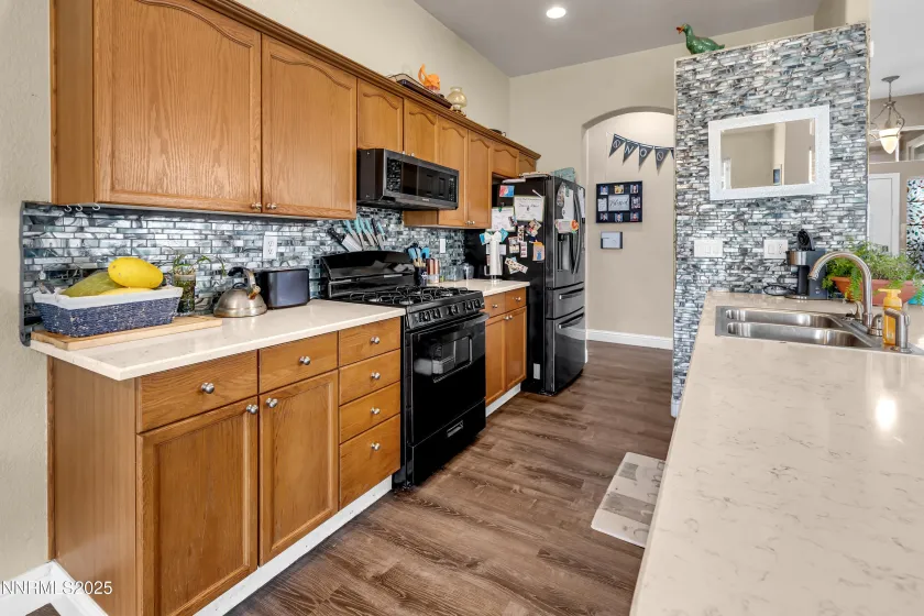 7440 Ash Springs, Sparks, Nevada 89436, 4 Bedrooms Bedrooms, ,2 BathroomsBathrooms,Residential,Residential,Ash Springs,250057954