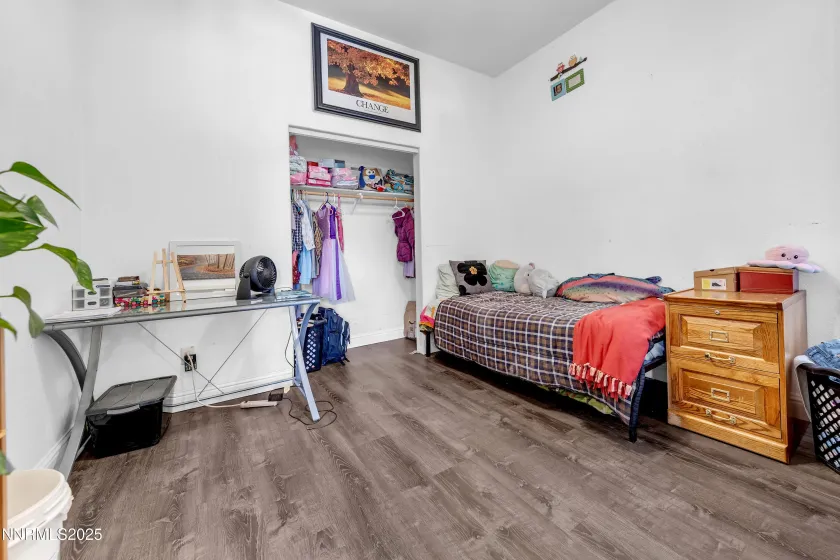 7440 Ash Springs, Sparks, Nevada 89436, 4 Bedrooms Bedrooms, ,2 BathroomsBathrooms,Residential,Residential,Ash Springs,250057954