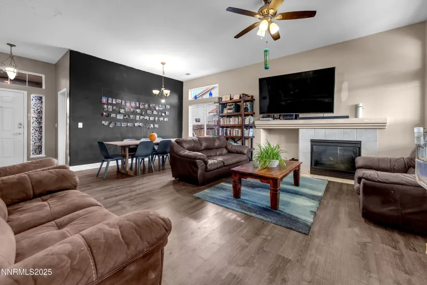 7440 Ash Springs, Sparks, Nevada 89436, 4 Bedrooms Bedrooms, ,2 BathroomsBathrooms,Residential,Residential,Ash Springs,250057954