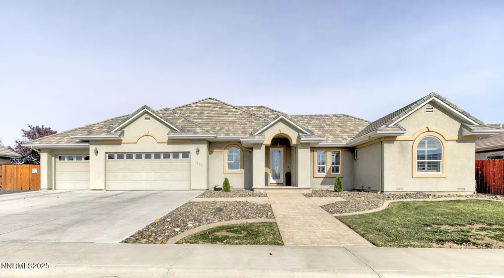 1135 Whitehawk, Fallon, Nevada 89406, 3 Bedrooms Bedrooms, ,3 BathroomsBathrooms,Residential,Residential,Whitehawk,250057955