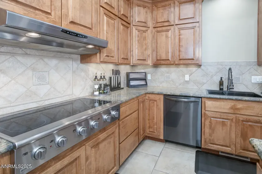 1135 Whitehawk, Fallon, Nevada 89406, 3 Bedrooms Bedrooms, ,3 BathroomsBathrooms,Residential,Residential,Whitehawk,250057955