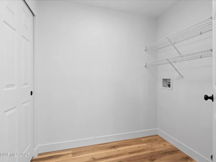 1286 Currycomb, Minden, Nevada 89423, 4 Bedrooms Bedrooms, ,3 BathroomsBathrooms,Residential,Residential,Currycomb,250055684