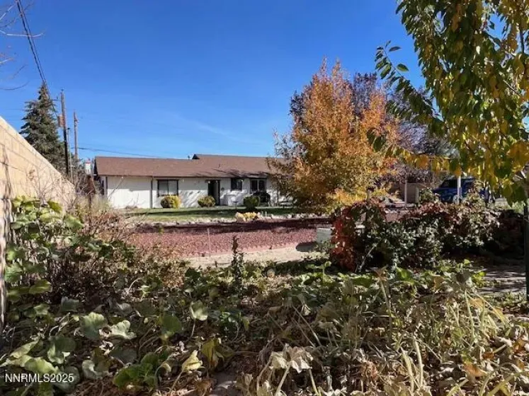 71 NV-208, Yerington, Nevada 89447, 2 Bedrooms Bedrooms, ,2 BathroomsBathrooms,Residential,Residential,NV-208,250057957