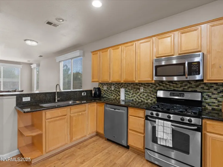 1640 Rocky Cove, Reno, Nevada 89521, 3 Bedrooms Bedrooms, ,3 BathroomsBathrooms,Residential,Residential,Rocky Cove,250057102