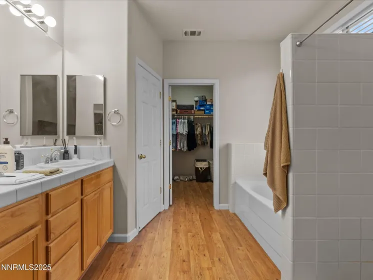 1640 Rocky Cove, Reno, Nevada 89521, 3 Bedrooms Bedrooms, ,3 BathroomsBathrooms,Residential,Residential,Rocky Cove,250057102