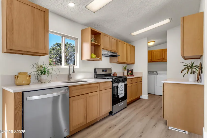 5136 Sun Valley, Sun Valley, Nevada 89433, 3 Bedrooms Bedrooms, ,2 BathroomsBathrooms,Residential,Residential,Sun Valley,250057959