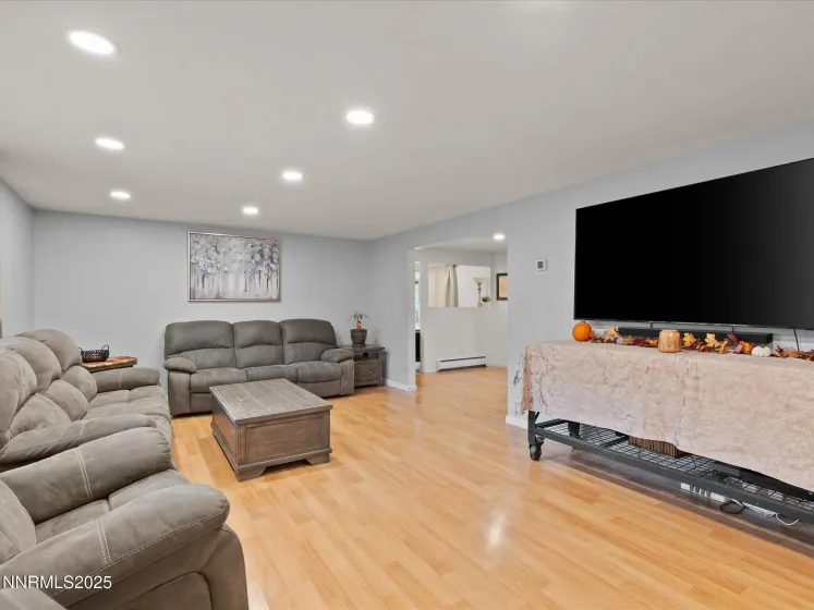 20890 Eaton, Reno, Nevada 89521, 4 Bedrooms Bedrooms, ,2 BathroomsBathrooms,Residential,Residential,Eaton,250057958