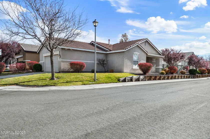 10492 Gold Trail, Reno, Nevada 89521, 2 Bedrooms Bedrooms, ,2 BathroomsBathrooms,Residential,Residential,Gold Trail,250057960