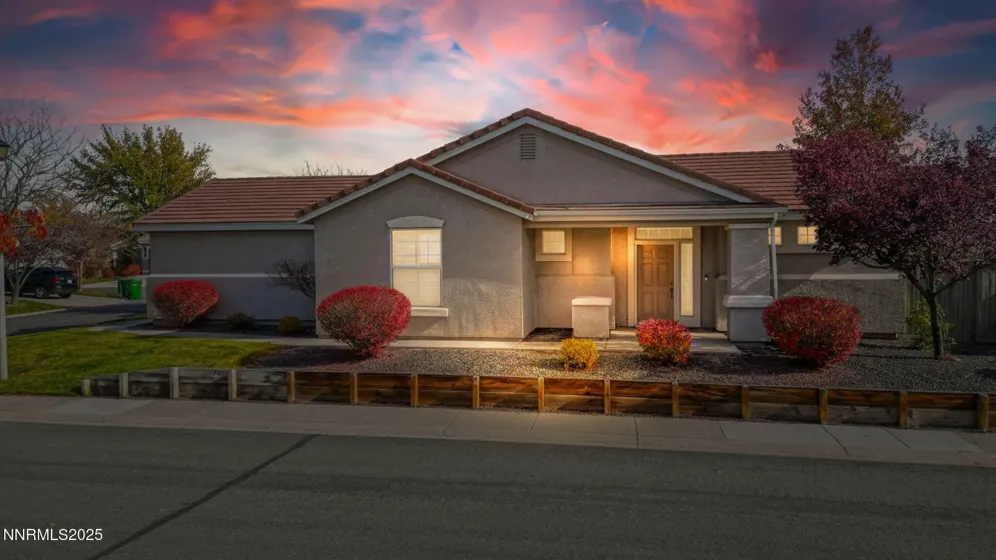 10492 Gold Trail, Reno, Nevada 89521, 2 Bedrooms Bedrooms, ,2 BathroomsBathrooms,Residential,Residential,Gold Trail,250057960