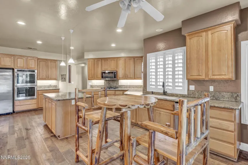 1839 Bitterbrush, Gardnerville, Nevada 89410, 6 Bedrooms Bedrooms, ,5 BathroomsBathrooms,Residential,Residential,Bitterbrush,250057961