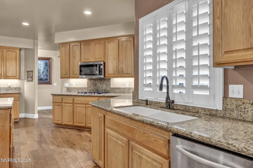 1839 Bitterbrush, Gardnerville, Nevada 89410, 6 Bedrooms Bedrooms, ,5 BathroomsBathrooms,Residential,Residential,Bitterbrush,250057961