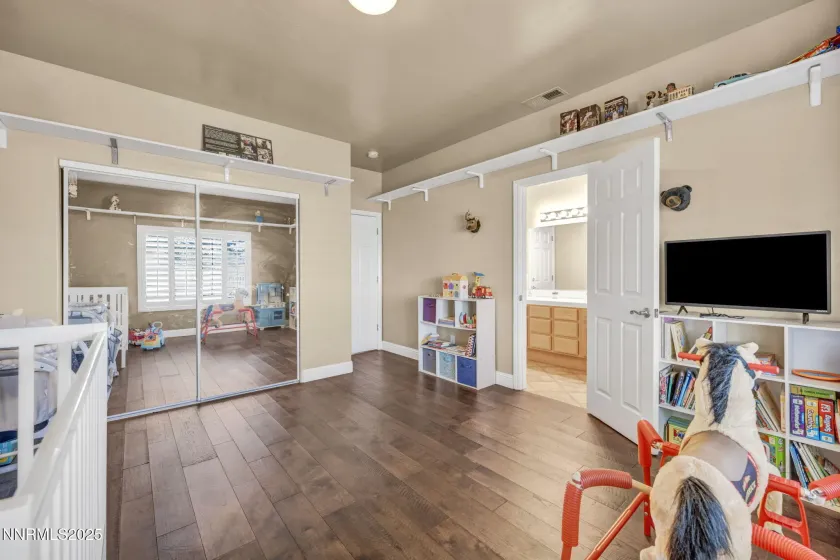 1839 Bitterbrush, Gardnerville, Nevada 89410, 6 Bedrooms Bedrooms, ,5 BathroomsBathrooms,Residential,Residential,Bitterbrush,250057961