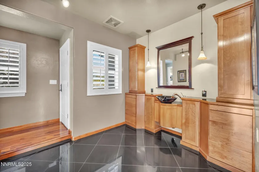 1839 Bitterbrush, Gardnerville, Nevada 89410, 6 Bedrooms Bedrooms, ,5 BathroomsBathrooms,Residential,Residential,Bitterbrush,250057961