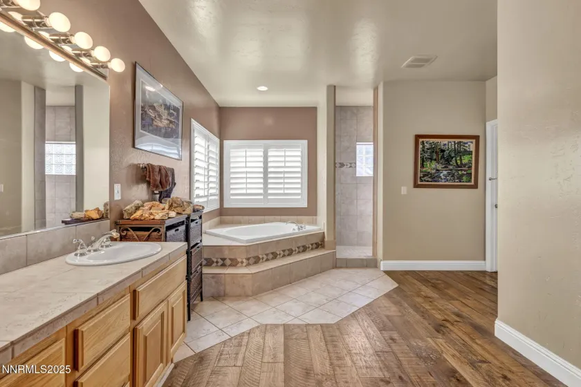 1839 Bitterbrush, Gardnerville, Nevada 89410, 6 Bedrooms Bedrooms, ,5 BathroomsBathrooms,Residential,Residential,Bitterbrush,250057961