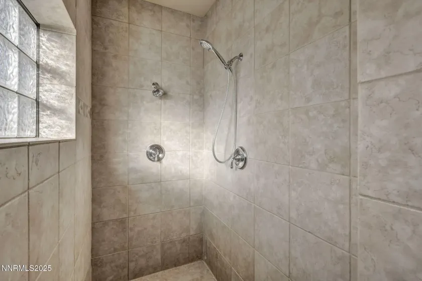 1839 Bitterbrush, Gardnerville, Nevada 89410, 6 Bedrooms Bedrooms, ,5 BathroomsBathrooms,Residential,Residential,Bitterbrush,250057961