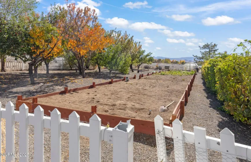 1839 Bitterbrush, Gardnerville, Nevada 89410, 6 Bedrooms Bedrooms, ,5 BathroomsBathrooms,Residential,Residential,Bitterbrush,250057961