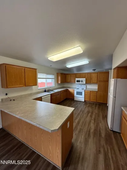 17780 Oakview, Reno, Nevada 89508, 3 Bedrooms Bedrooms, ,2 BathroomsBathrooms,Residential,Residential,Oakview,250057962