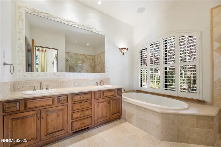 20000 Bordeaux, Reno, Nevada 89511, 4 Bedrooms Bedrooms, ,5 BathroomsBathrooms,Residential,Residential,Bordeaux,250057963