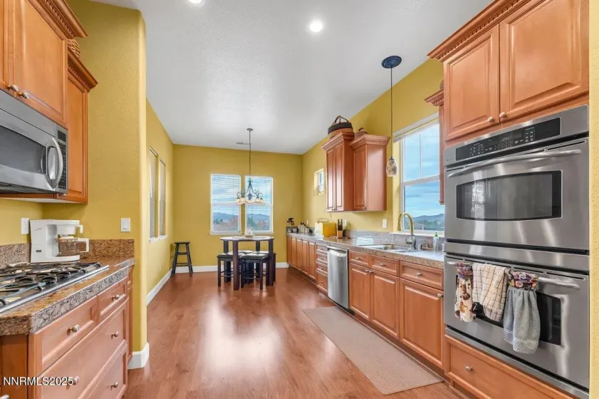 6090 Cielo, Sparks, Nevada 89436, 3 Bedrooms Bedrooms, ,2 BathroomsBathrooms,Residential,Residential,Cielo,250057965