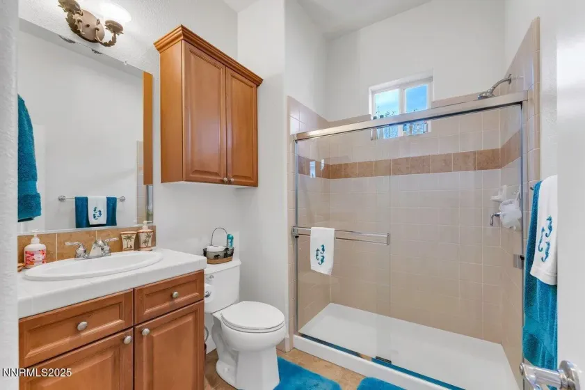 6090 Cielo, Sparks, Nevada 89436, 3 Bedrooms Bedrooms, ,2 BathroomsBathrooms,Residential,Residential,Cielo,250057965