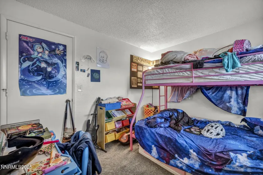 5680 Dolores, Sparks, Nevada 89436, 3 Bedrooms Bedrooms, ,2 BathroomsBathrooms,Residential,Residential,Dolores,250057969