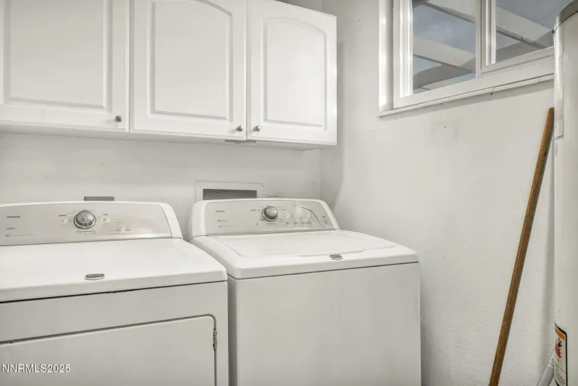 5680 Dolores, Sparks, Nevada 89436, 3 Bedrooms Bedrooms, ,2 BathroomsBathrooms,Residential,Residential,Dolores,250057969