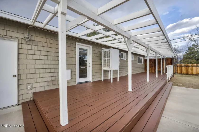 5680 Dolores, Sparks, Nevada 89436, 3 Bedrooms Bedrooms, ,2 BathroomsBathrooms,Residential,Residential,Dolores,250057969