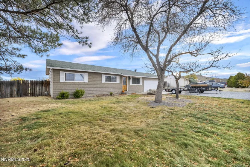 5680 Dolores, Sparks, Nevada 89436, 3 Bedrooms Bedrooms, ,2 BathroomsBathrooms,Residential,Residential,Dolores,250057969