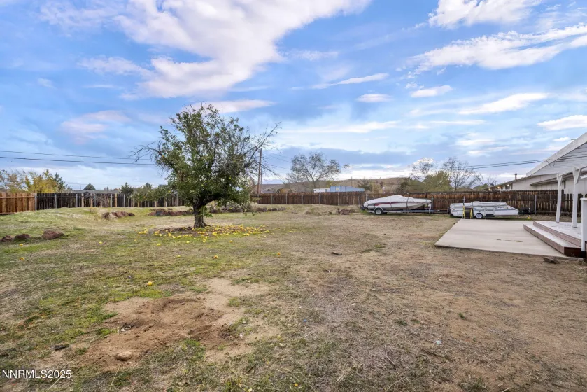 5680 Dolores, Sparks, Nevada 89436, 3 Bedrooms Bedrooms, ,2 BathroomsBathrooms,Residential,Residential,Dolores,250057969