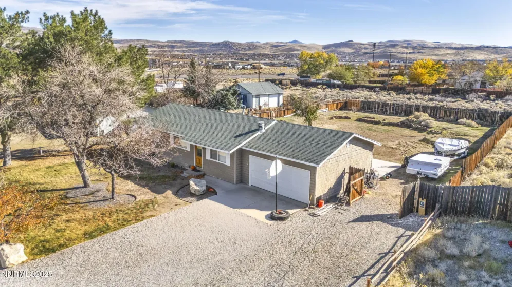 5680 Dolores, Sparks, Nevada 89436, 3 Bedrooms Bedrooms, ,2 BathroomsBathrooms,Residential,Residential,Dolores,250057969