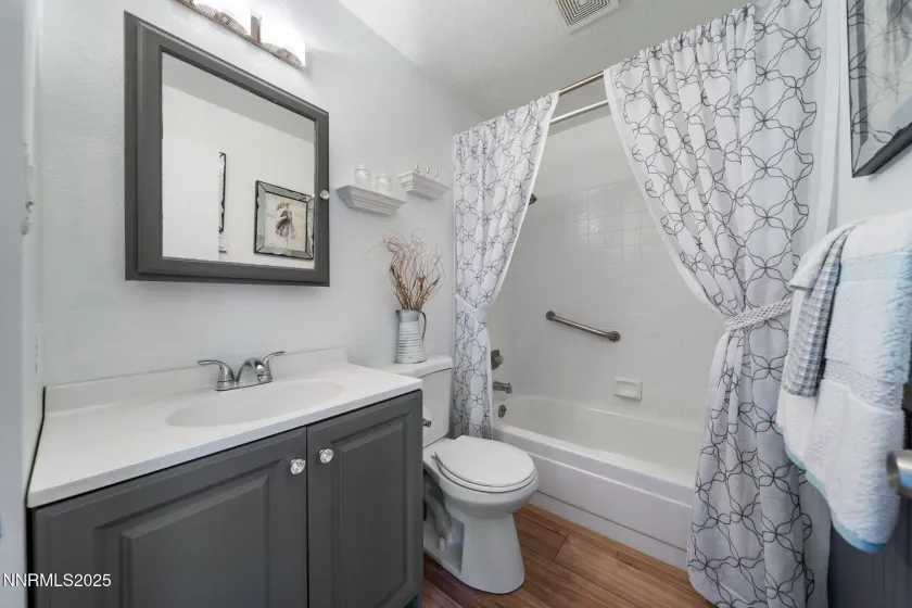 3183 Imperial, Carson City, Nevada 89706, 2 Bedrooms Bedrooms, ,1 BathroomBathrooms,Residential,Residential,Imperial,250057972