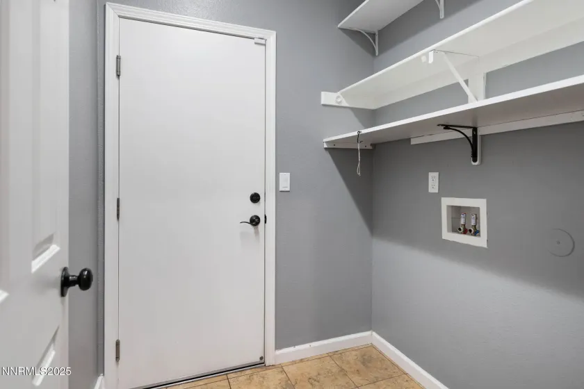 104 Catlin, Dayton, Nevada 89403, 3 Bedrooms Bedrooms, ,2 BathroomsBathrooms,Residential,Residential,Catlin,250057971