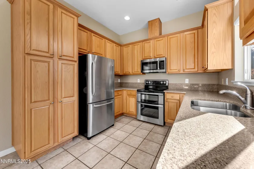 488 Sierra Leaf, Reno, Nevada 89511, 2 Bedrooms Bedrooms, ,2 BathroomsBathrooms,Residential,Residential,Sierra Leaf,250057975