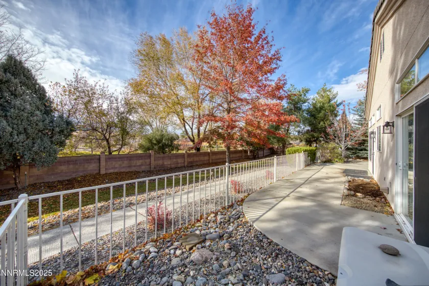 488 Sierra Leaf, Reno, Nevada 89511, 2 Bedrooms Bedrooms, ,2 BathroomsBathrooms,Residential,Residential,Sierra Leaf,250057975