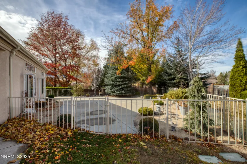 488 Sierra Leaf, Reno, Nevada 89511, 2 Bedrooms Bedrooms, ,2 BathroomsBathrooms,Residential,Residential,Sierra Leaf,250057975
