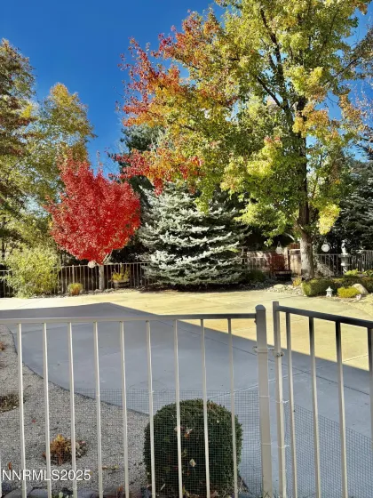 488 Sierra Leaf, Reno, Nevada 89511, 2 Bedrooms Bedrooms, ,2 BathroomsBathrooms,Residential,Residential,Sierra Leaf,250057975