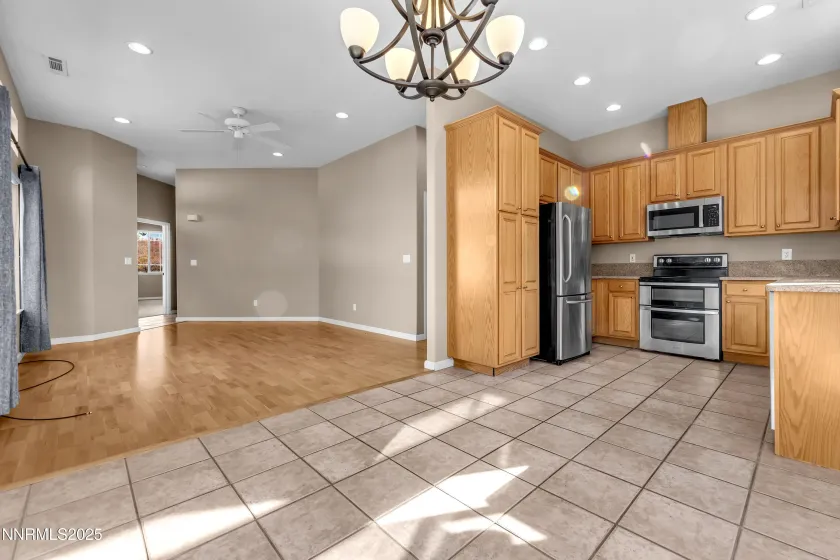 488 Sierra Leaf, Reno, Nevada 89511, 2 Bedrooms Bedrooms, ,2 BathroomsBathrooms,Residential,Residential,Sierra Leaf,250057975