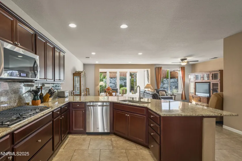 9165 Kenton, Reno, Nevada 89523, 2 Bedrooms Bedrooms, ,2 BathroomsBathrooms,Residential,Residential,Kenton,250057979