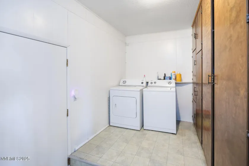 981 Mckay, Fallon, Nevada 89406, 3 Bedrooms Bedrooms, ,2 BathroomsBathrooms,Residential,Residential,Mckay,250057982