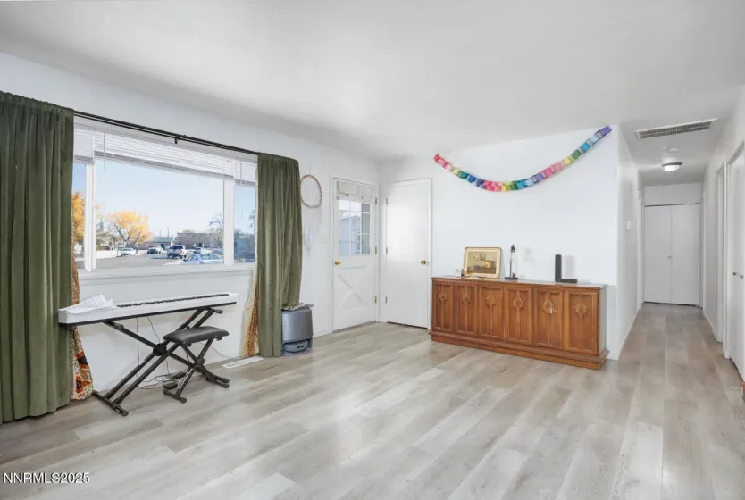 981 Mckay, Fallon, Nevada 89406, 3 Bedrooms Bedrooms, ,2 BathroomsBathrooms,Residential,Residential,Mckay,250057982