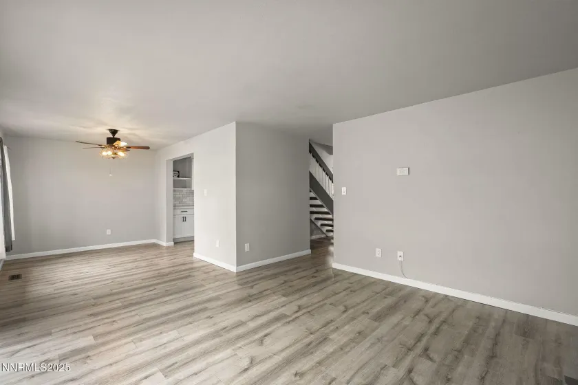 1214 Conway, Reno, Nevada 89503, 3 Bedrooms Bedrooms, ,2 BathroomsBathrooms,Residential,Residential,Conway,250057985