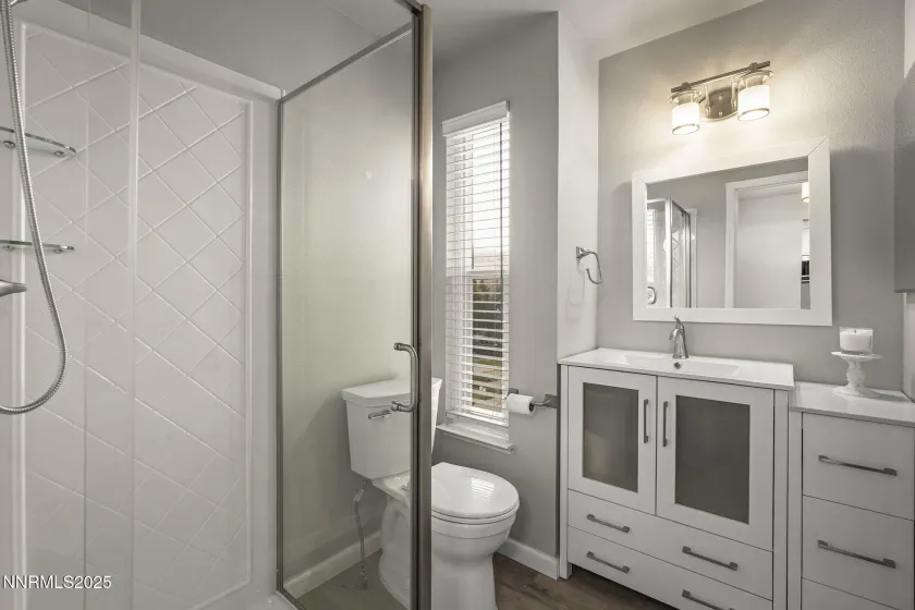 1214 Conway, Reno, Nevada 89503, 3 Bedrooms Bedrooms, ,2 BathroomsBathrooms,Residential,Residential,Conway,250057985